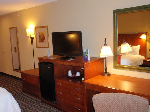 Imagen de la habitación del Hotel Baymont By Wyndham Lewisville. Foto 7