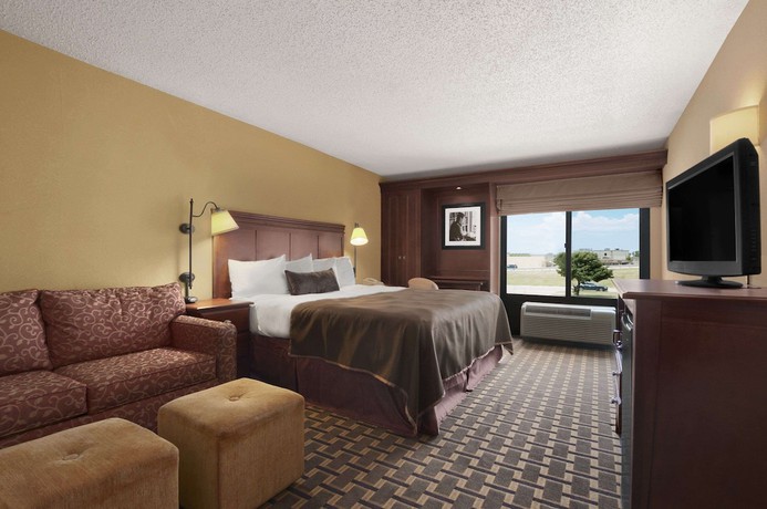 Imagen de la habitación del Hotel Baymont By Wyndham Lewisville. Foto 10