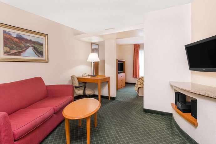 Imagen de la habitación del Hotel Baymont By Wyndham Lithia Springs Atlanta. Foto 9