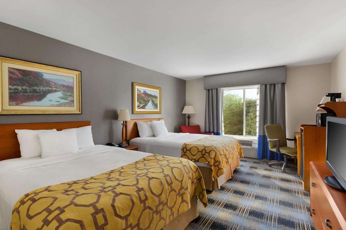 Imagen de la habitación del Hotel Baymont By Wyndham Lithia Springs Atlanta. Foto 11