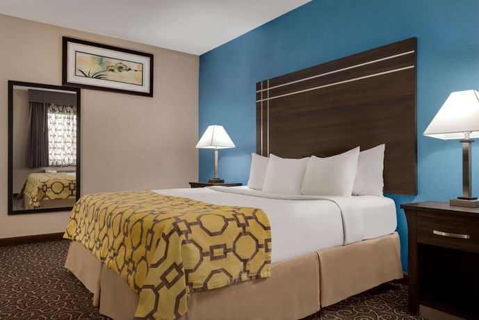 Imagen de la habitación del Hotel Baymont By Wyndham Louisville Airport South. Foto 8