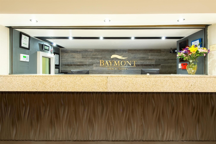 Imagen de los interiores del Hotel Baymont By Wyndham Louisville East. Foto 10