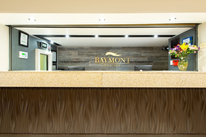 Imagen de los interiores del Hotel Baymont By Wyndham Louisville East. Foto 11