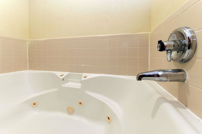 Imagen de la habitación del Hotel Baymont By Wyndham Louisville South I 65. Foto 11