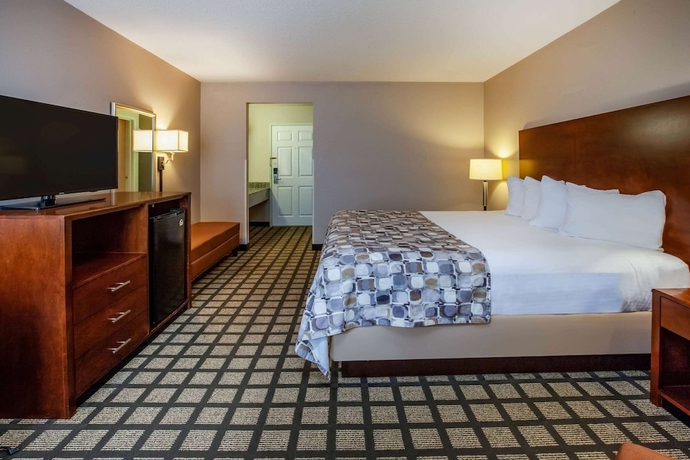 Imagen de la habitación del Hotel Baymont By Wyndham Mackinaw City. Foto 4
