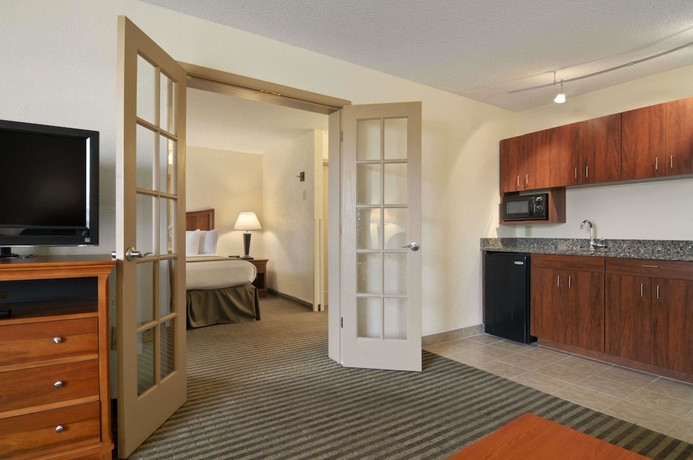 Imagen de la habitación del Hotel Baymont By Wyndham Macon I-75. Foto 3