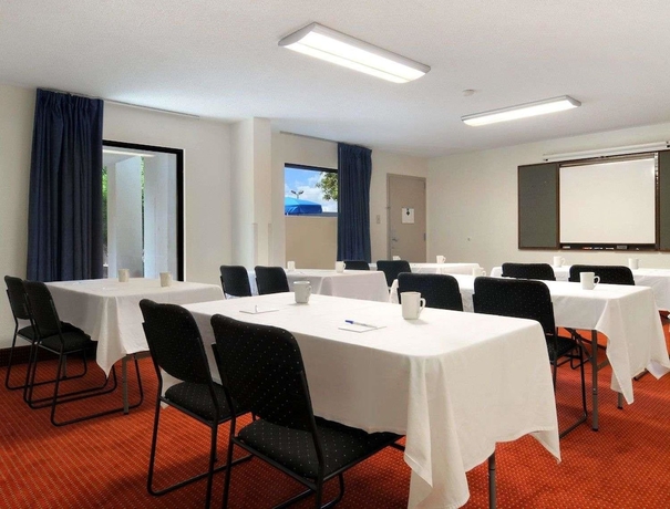 Imagen de los interiores del Hotel Baymont By Wyndham Macon I-75. Foto 10