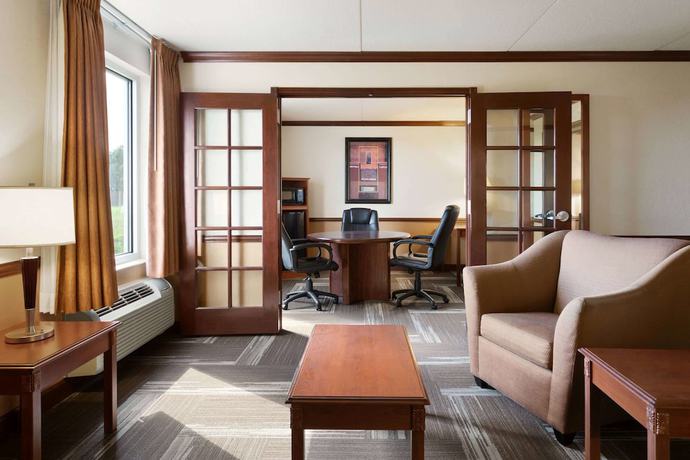 Imagen de la habitación del Hotel Baymont By Wyndham Mandan Bismarck Area. Foto 11