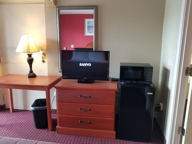 Imagen de la habitación del Hotel Baymont By Wyndham Marianna. Foto 7