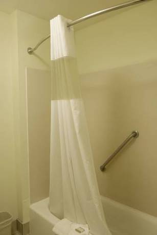 Imagen de la habitación del Hotel Baymont By Wyndham Mason. Foto 5