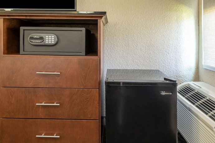 Imagen de la habitación del Hotel Baymont By Wyndham Mcallen/pharr. Foto 11