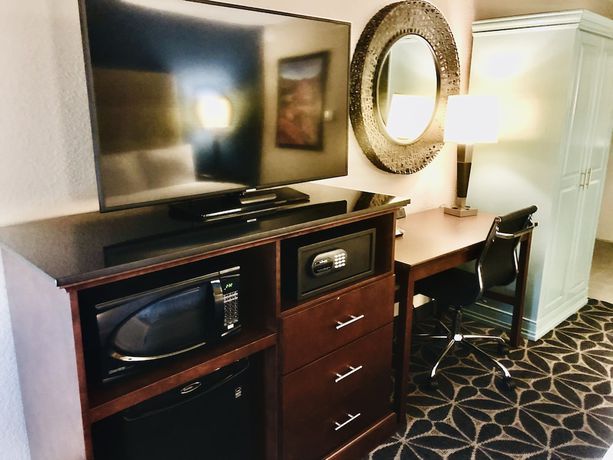 Imagen de la habitación del Hotel Baymont By Wyndham Mcallen/pharr. Foto 13