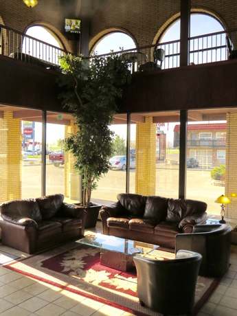 Imagen de los interiores del Hotel Baymont By Wyndham Medicine Hat. Foto 14