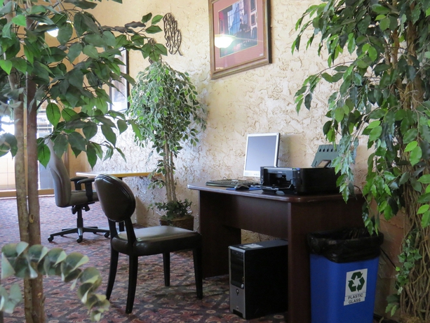 Imagen de los interiores del Hotel Baymont By Wyndham Medicine Hat. Foto 15