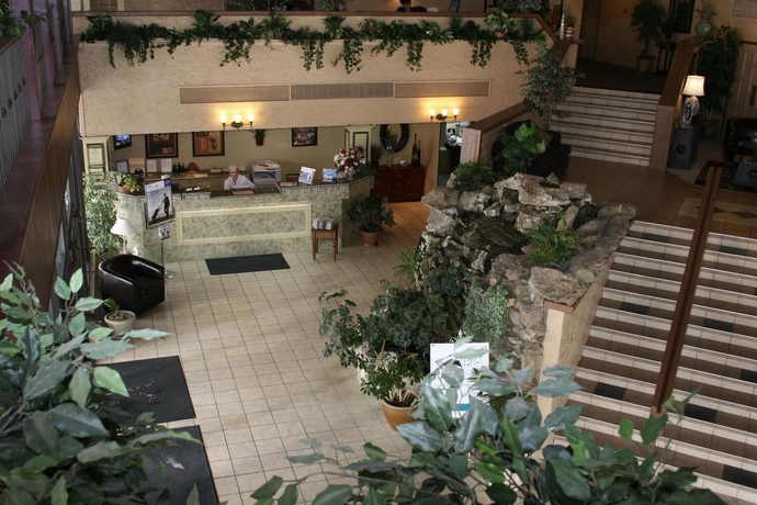 Imagen de los interiores del Hotel Baymont By Wyndham Medicine Hat. Foto 16