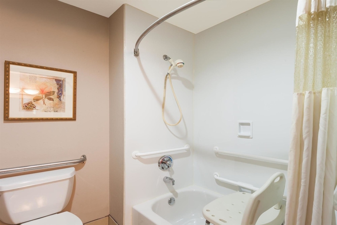 Imagen de la habitación del Hotel Baymont By Wyndham Memphis East. Foto 9
