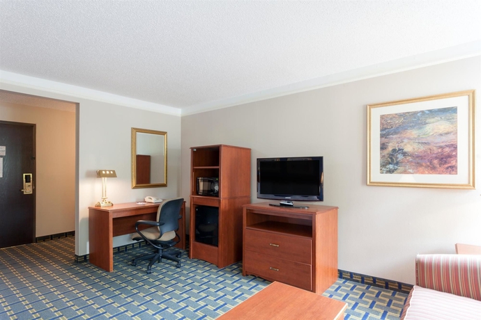 Imagen de la habitación del Hotel Baymont By Wyndham Memphis East. Foto 13