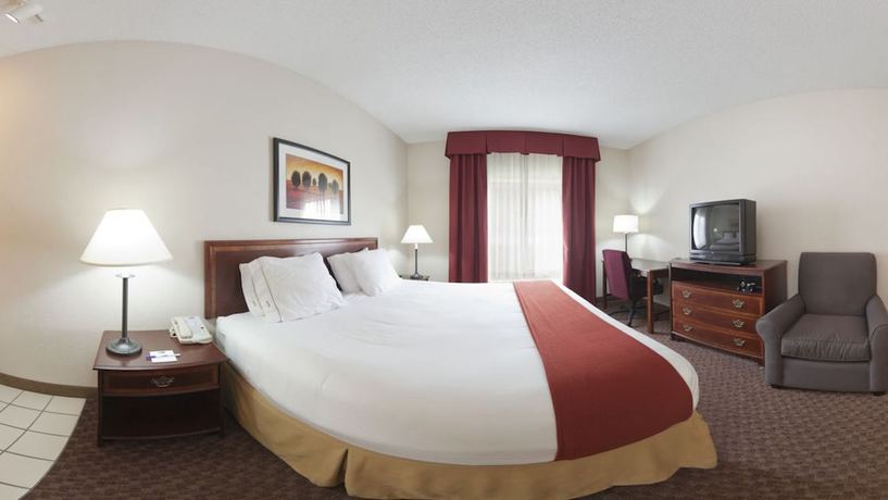 Imagen de la habitación del Hotel Baymont By Wyndham Merrillville. Foto 10
