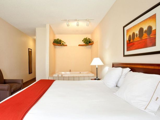 Imagen de la habitación del Hotel Baymont By Wyndham Merrillville. Foto 13