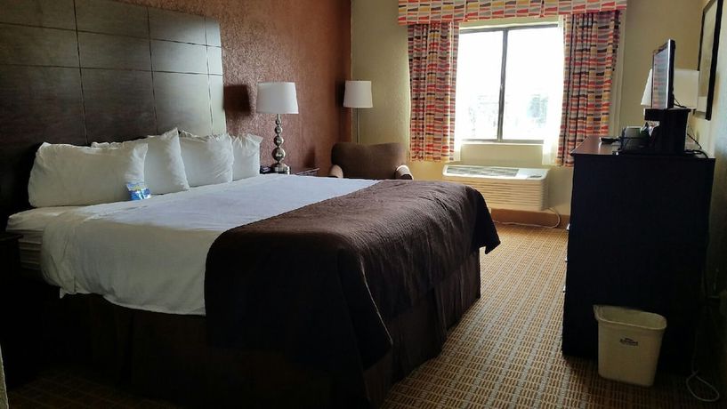 Imagen de la habitación del Hotel Baymont By Wyndham Midland Airport. Foto 1