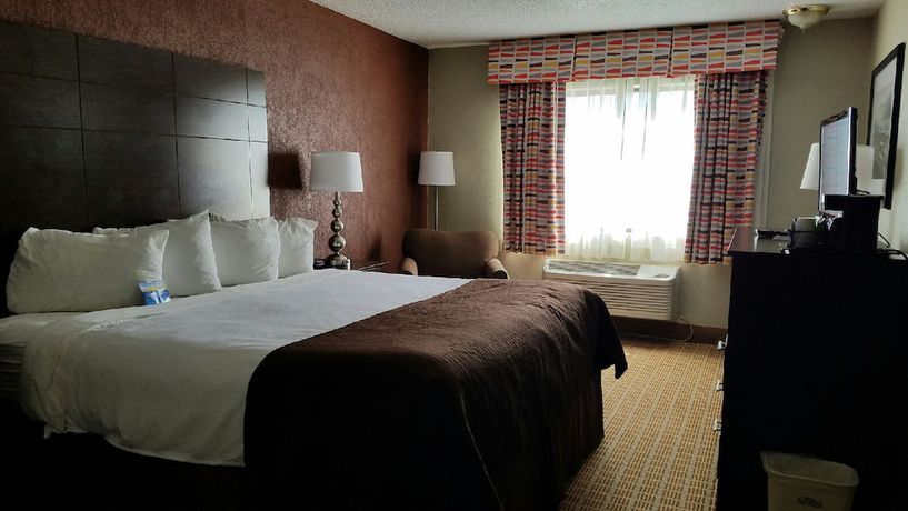 Imagen de la habitación del Hotel Baymont By Wyndham Midland Airport. Foto 11