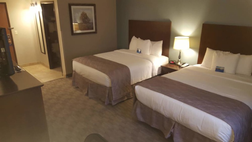 Imagen de la habitación del Hotel Baymont By Wyndham Minot. Foto 11