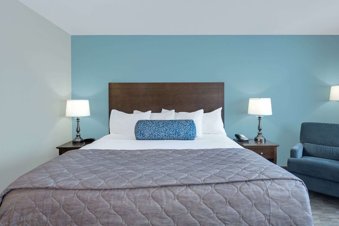 Imagen de la habitación del Hotel Baymont By Wyndham Minot. Foto 13