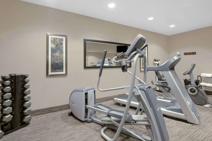 Imagen de los interiores del Hotel Baymont By Wyndham Minot. Foto 19