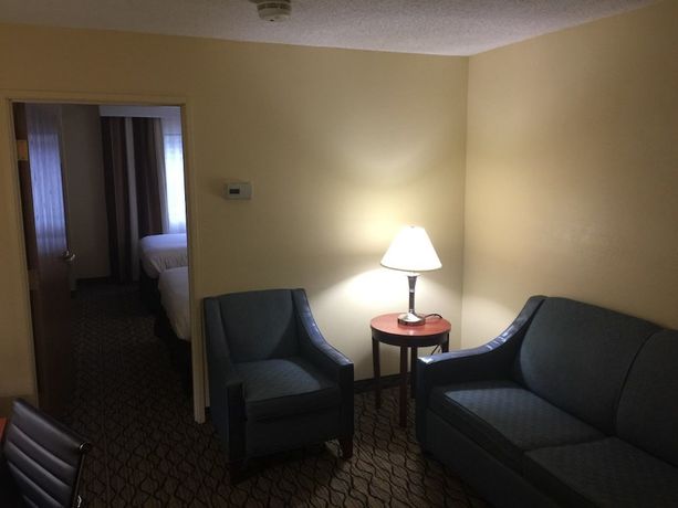 Imagen de la habitación del Hotel Baymont By Wyndham Mishawaka South Bend Area. Foto 8