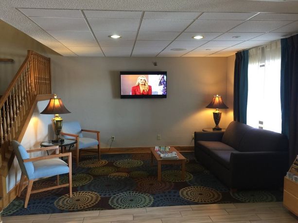 Imagen de los interiores del Hotel Baymont By Wyndham Mishawaka South Bend Area. Foto 11