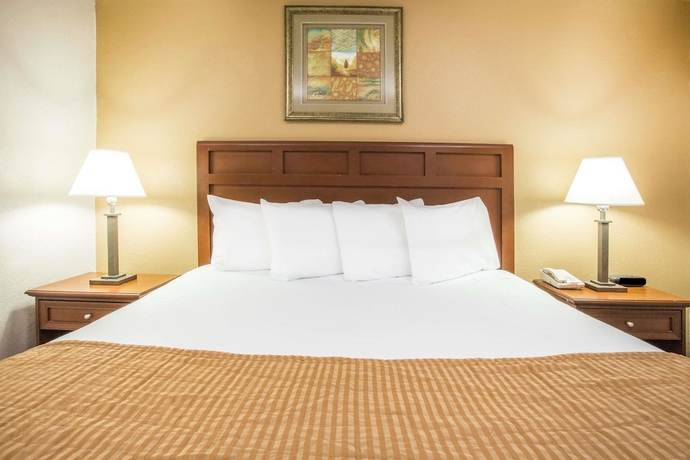 Imagen de la habitación del Hotel Baymont By Wyndham Mobile/ I-65. Foto 3