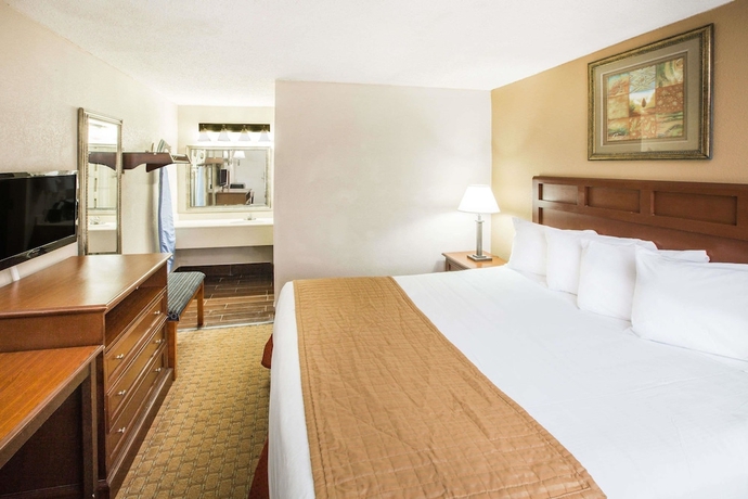 Imagen de la habitación del Hotel Baymont By Wyndham Mobile/ I-65. Foto 9