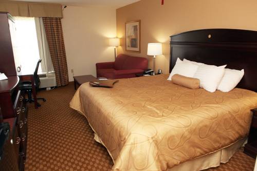 Imagen de la habitación del Hotel Baymont By Wyndham Monroe Ohio. Foto 9