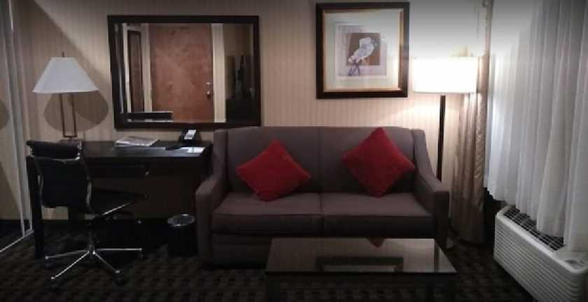 Imagen de la habitación del Hotel Baymont By Wyndham Monterey Park. Foto 19