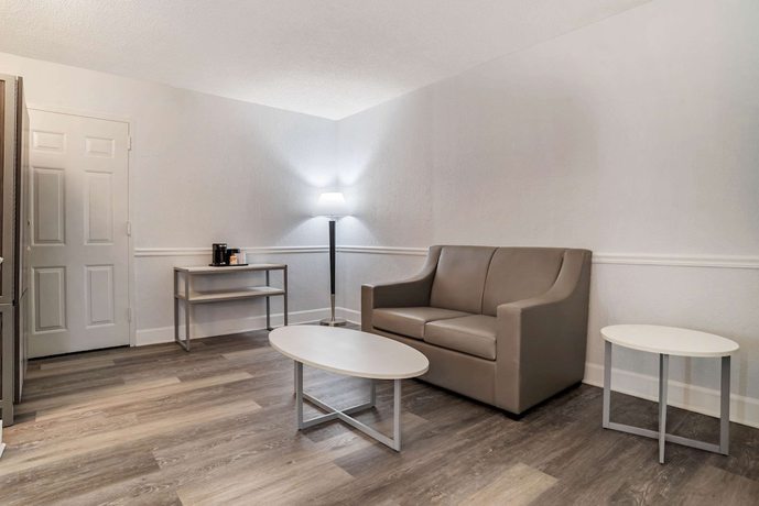 Imagen de la habitación del Hotel Baymont By Wyndham Montgomery Al. Foto 12