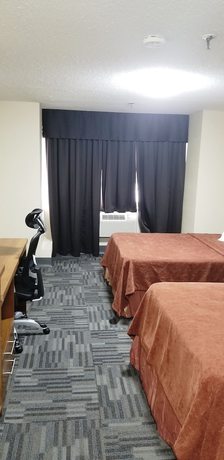 Imagen de la habitación del Hotel Baymont By Wyndham Montreal Airport. Foto 2