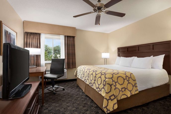 Imagen de la habitación del Hotel Baymont By Wyndham Mt. Pleasant. Foto 2