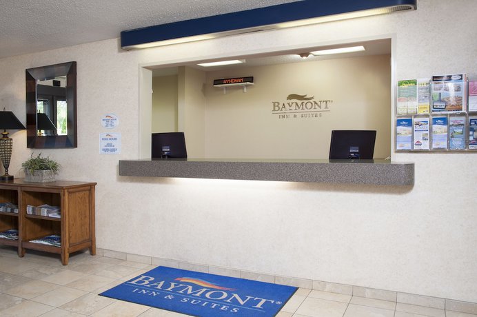 Imagen de los interiores del Hotel Baymont By Wyndham Mt. Pleasant. Foto 20