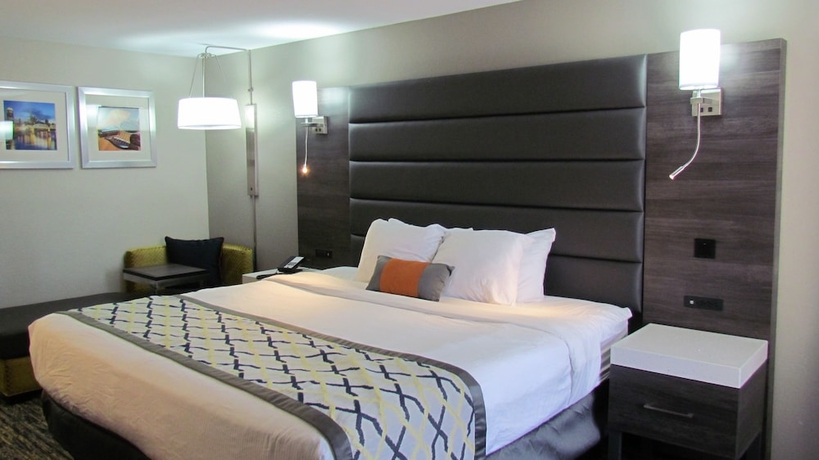 Imagen de la habitación del Hotel Baymont By Wyndham Murfreesboro. Foto 8