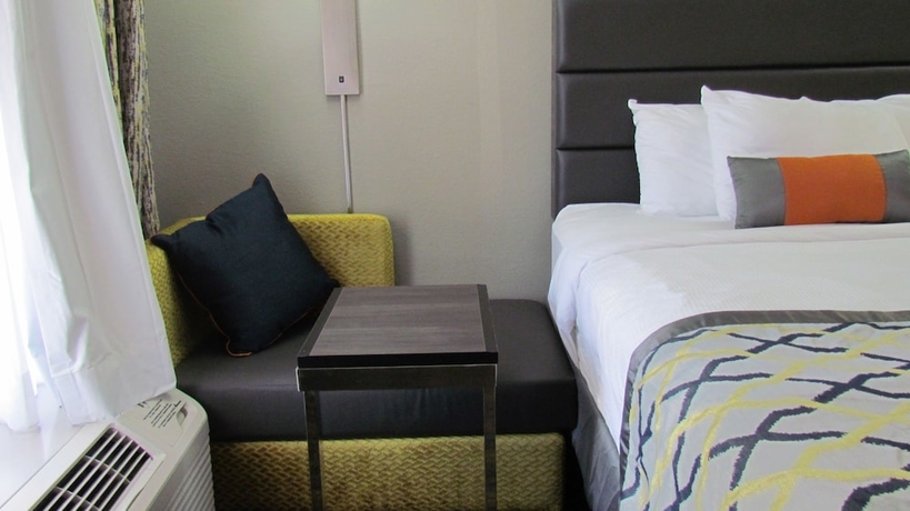 Imagen de la habitación del Hotel Baymont By Wyndham Murfreesboro. Foto 13
