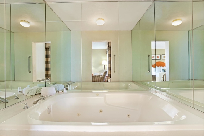 Imagen de la habitación del Hotel Baymont By Wyndham Murray/salt Lake City. Foto 6
