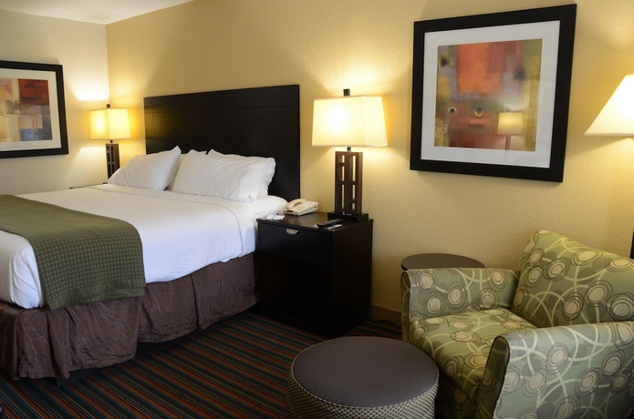 Imagen de la habitación del Hotel Baymont By Wyndham Nashville. Foto 5