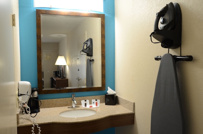 Imagen de la habitación del Hotel Baymont By Wyndham Nashville. Foto 15