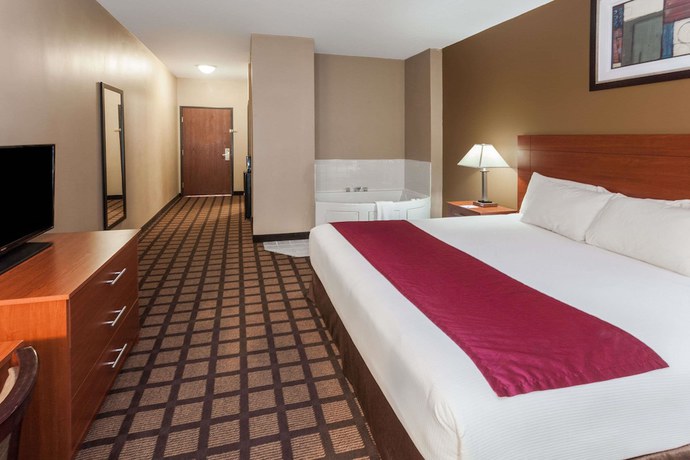 Imagen de la habitación del Hotel Baymont By Wyndham New Buffalo. Foto 9