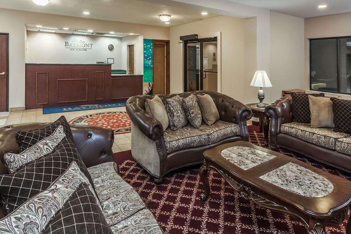 Imagen de los interiores del Hotel Baymont By Wyndham New Buffalo. Foto 14