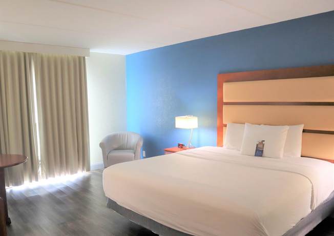Imagen de la habitación del Hotel Baymont By Wyndham Norcross Atlanta. Foto 9