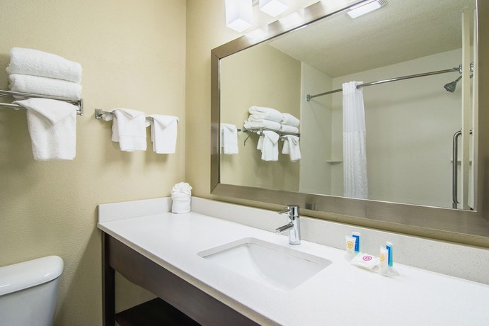 Imagen de la habitación del Hotel Baymont By Wyndham North Myrtle Beach. Foto 6