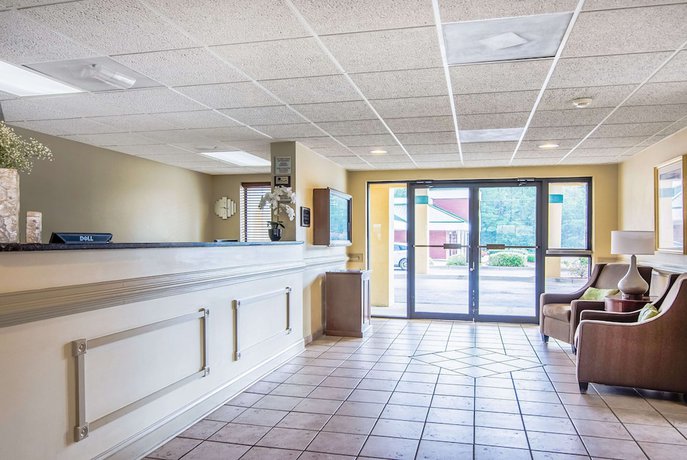 Imagen de los interiores del Hotel Baymont By Wyndham North Myrtle Beach. Foto 14