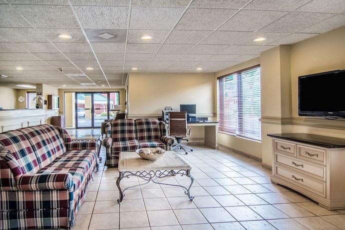 Imagen de los interiores del Hotel Baymont By Wyndham North Myrtle Beach. Foto 15
