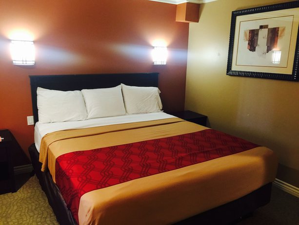 Imagen de la habitación del Hotel Baymont By Wyndham Ontario. Foto 5